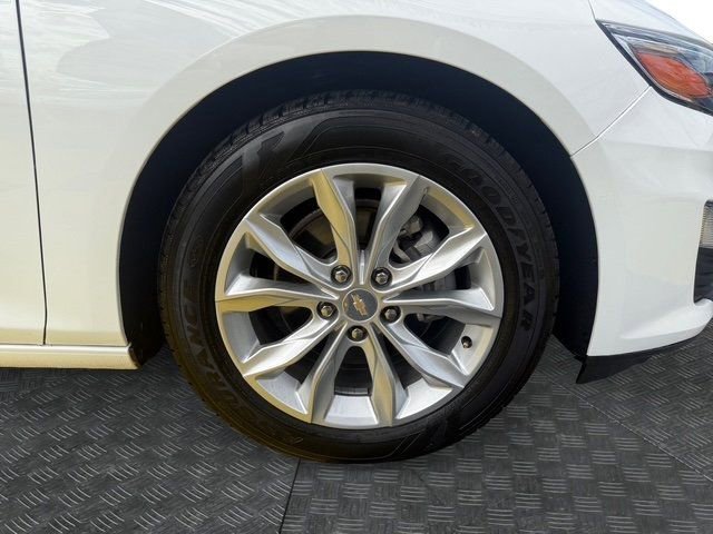 Used 2024 Chevrolet Malibu LT image 9
