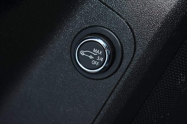 Used 2019 GMC Acadia SLE w/ Driver Alert Package I image 16