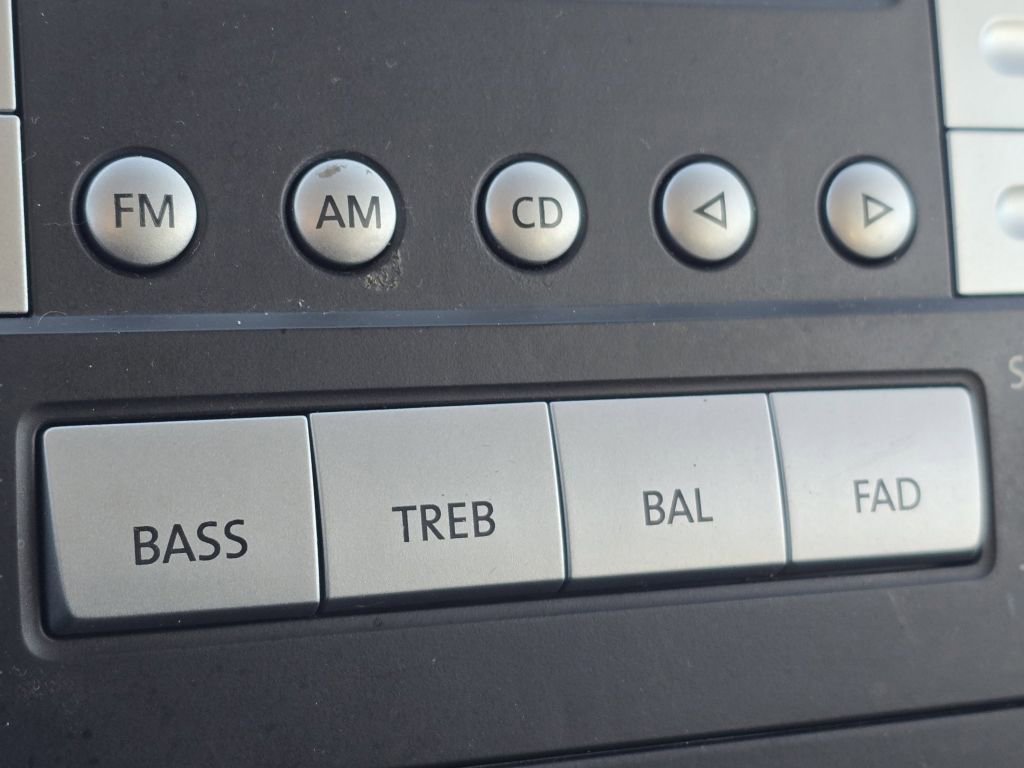 Used 2008 Volkswagen Rabbit S image 21