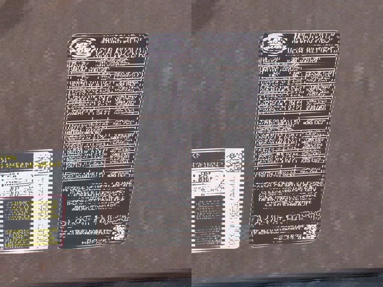 Certified 2024 Land Rover Range Rover SE image 37