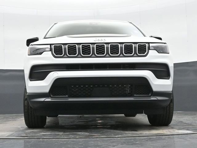 Used 2025 Jeep Compass Sport w/ Mopar Graphics Package AWD/4WD image 41