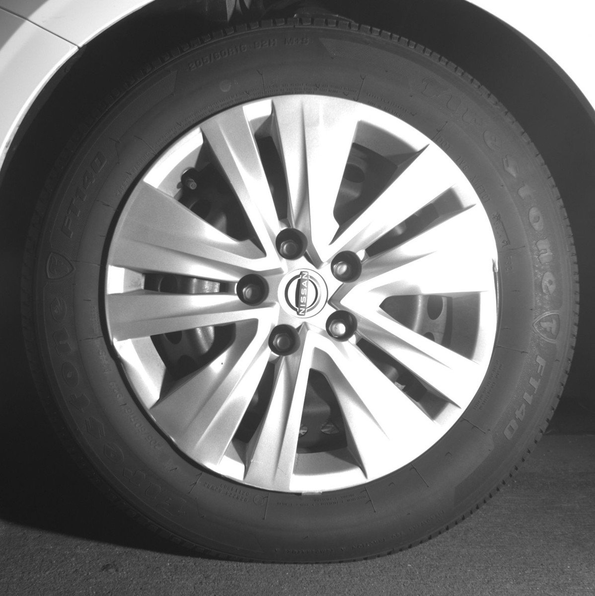 Used 2025 Nissan Sentra S FWD image 12