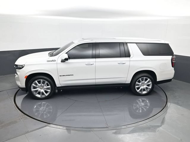 Used 2024 Chevrolet Suburban High Country AWD/4WD image 21