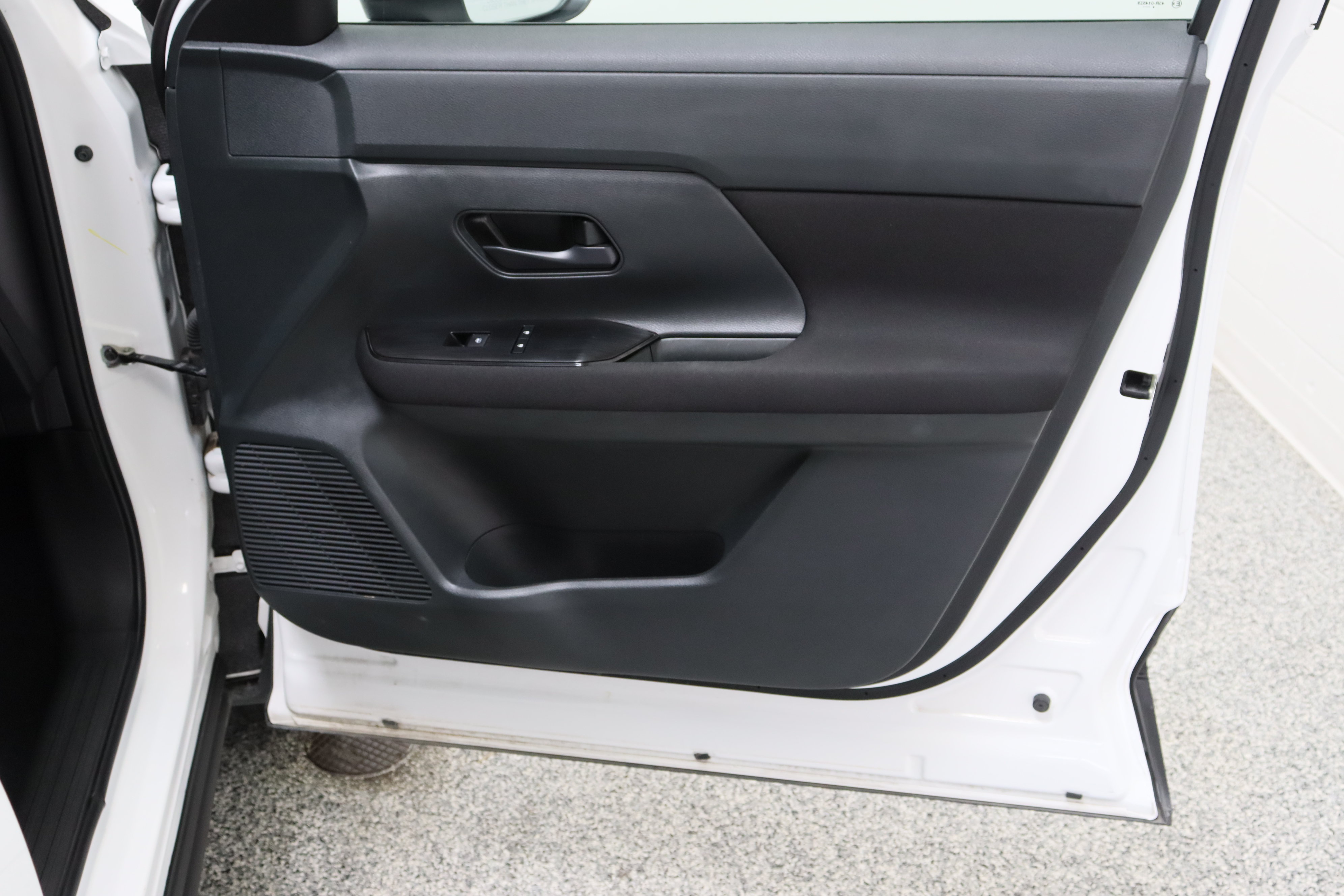 Used 2025 Nissan Kicks S FWD image 32