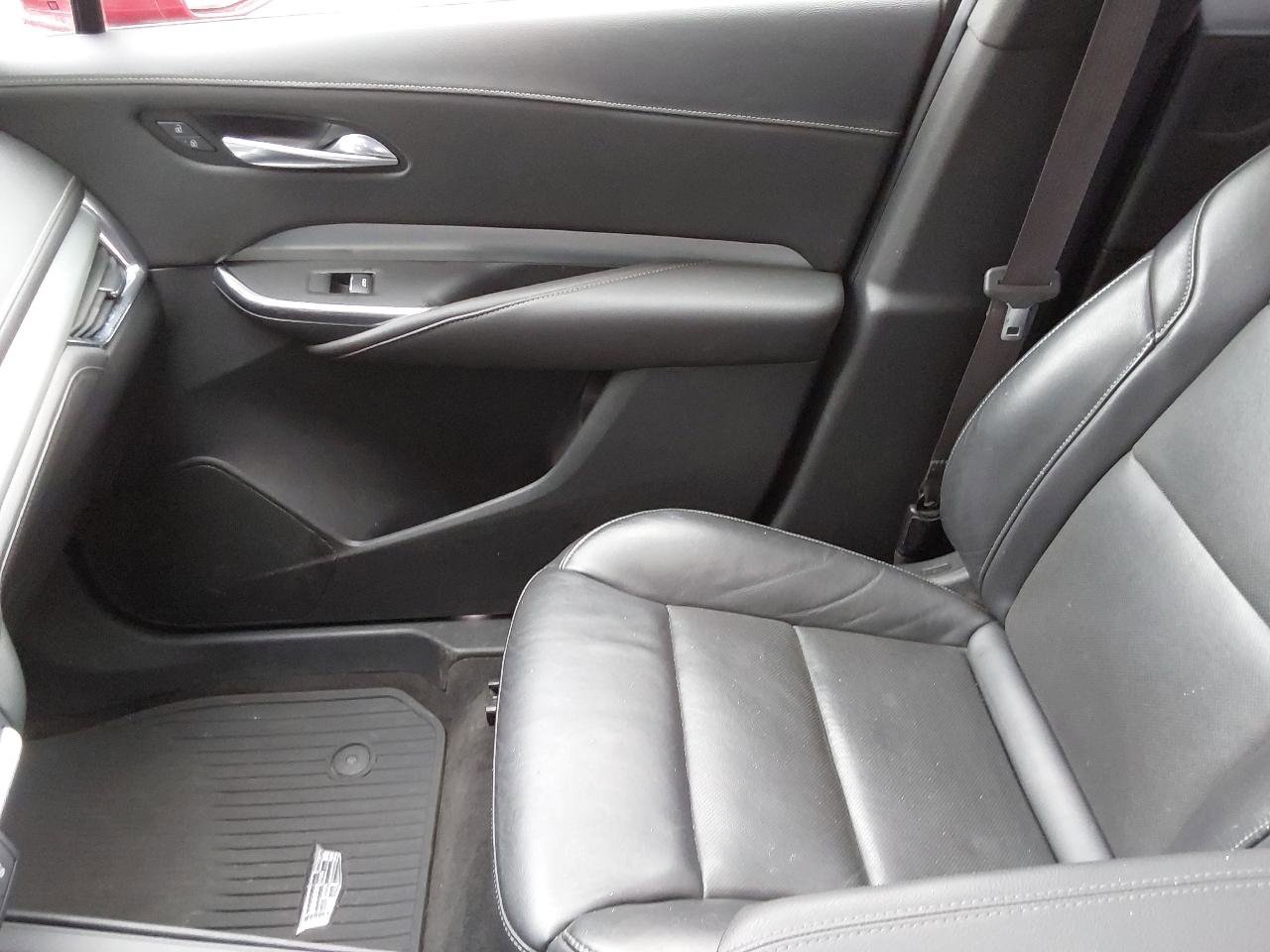 Used 2019 Cadillac XT4 Premium Luxury w/ Enhanced Visibility Package image 15