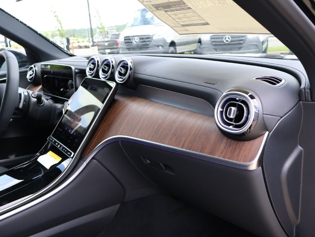 New 2026 Mercedes-Benz GLC 300 4MATIC image 11