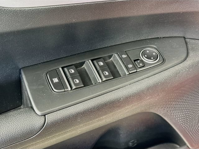 Used 2024 Kia Forte LXS w/ LXS Technology Package FWD image 18