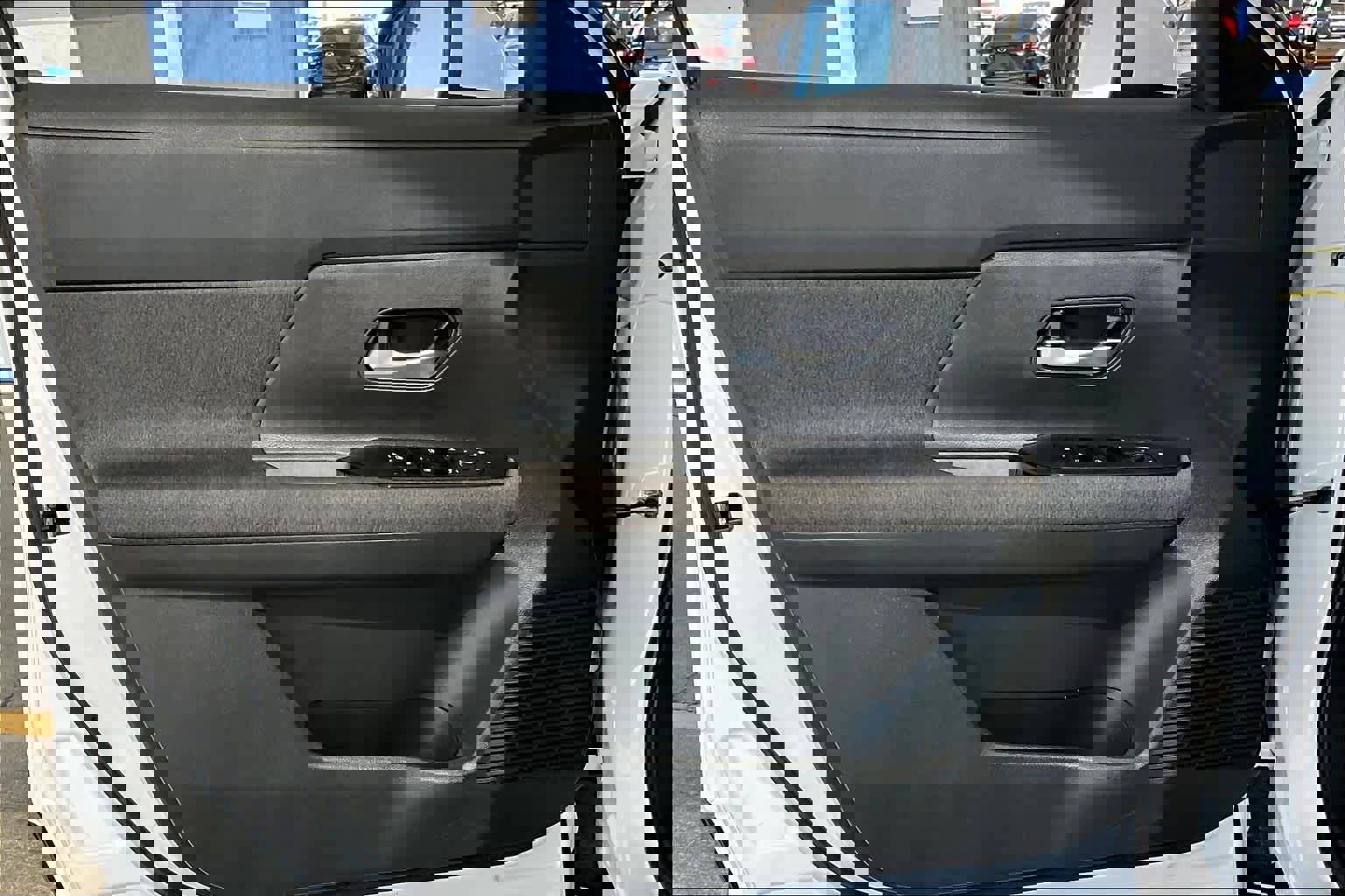 Used 2025 Nissan Kicks SV image 22