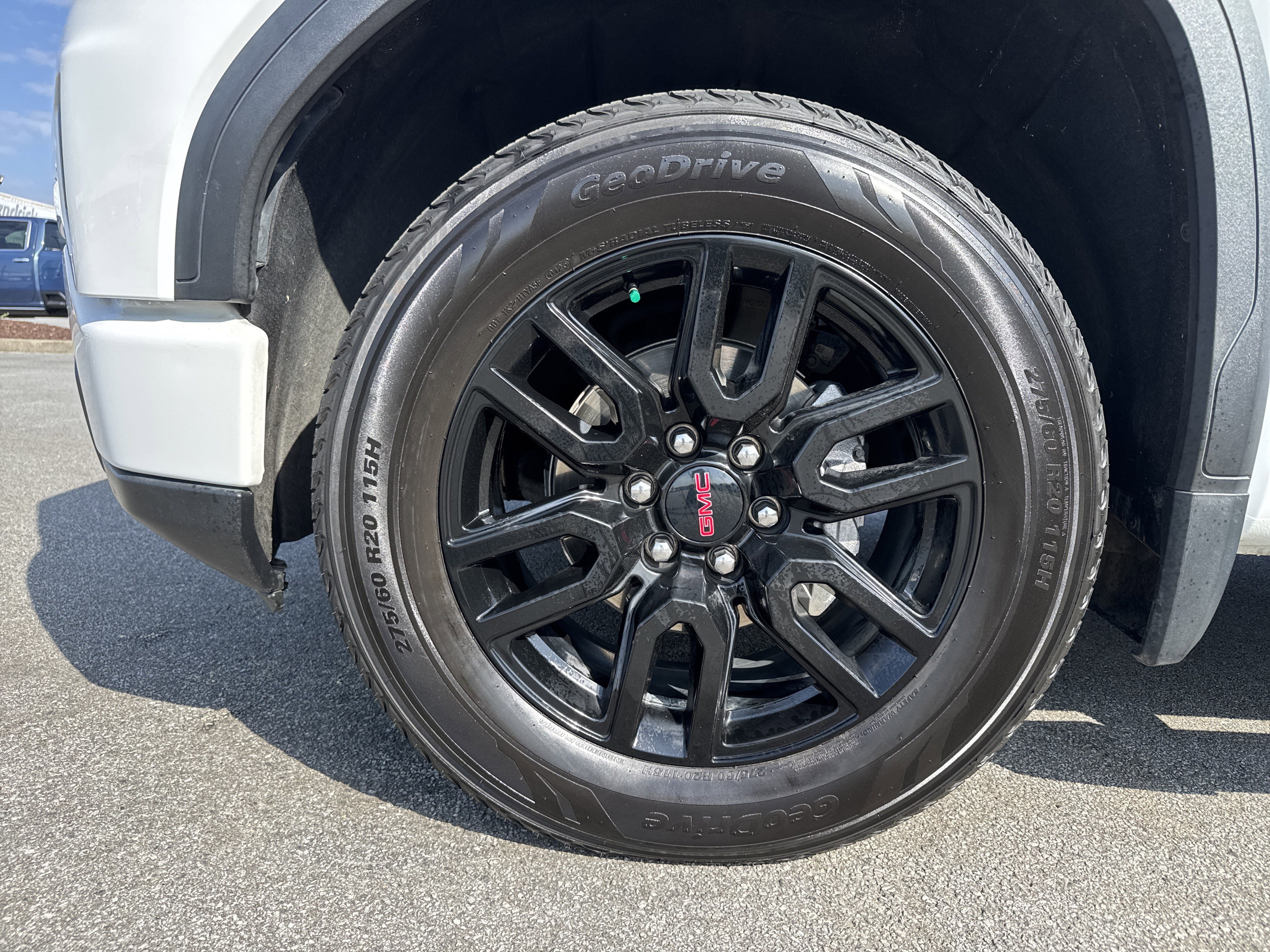 Used 2023 GMC Sierra 1500 Elevation w/ LPO, Elevation Black Package AWD/4WD image 13