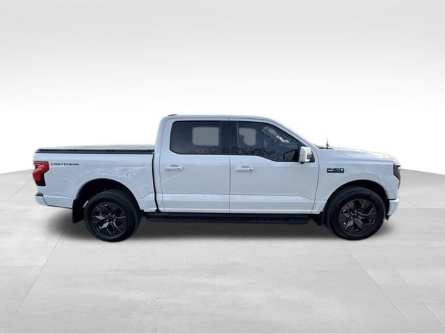 Used 2024 Ford F150 Lightning Lariat image 9