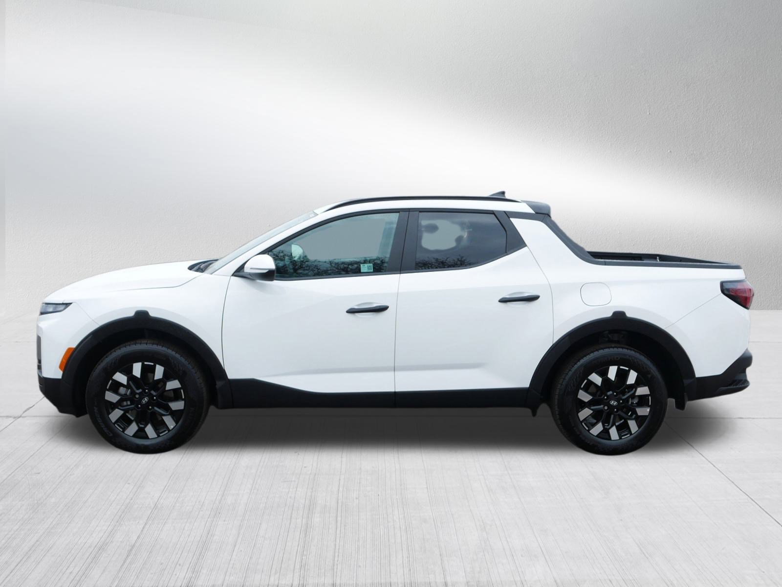 Certified 2025 Hyundai Santa Cruz SEL image 4