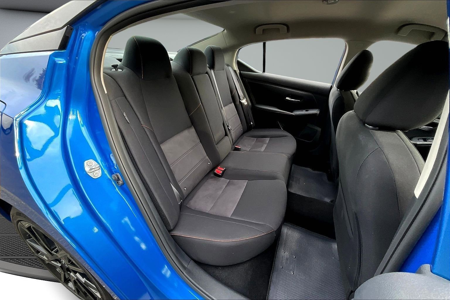 New 2025 Nissan Sentra SR w/ Midnight Edition image 10