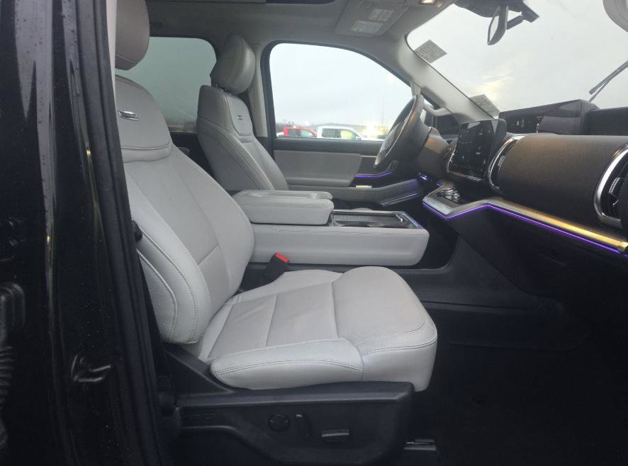 Used 2025 Ford Expedition Max Platinum image 13