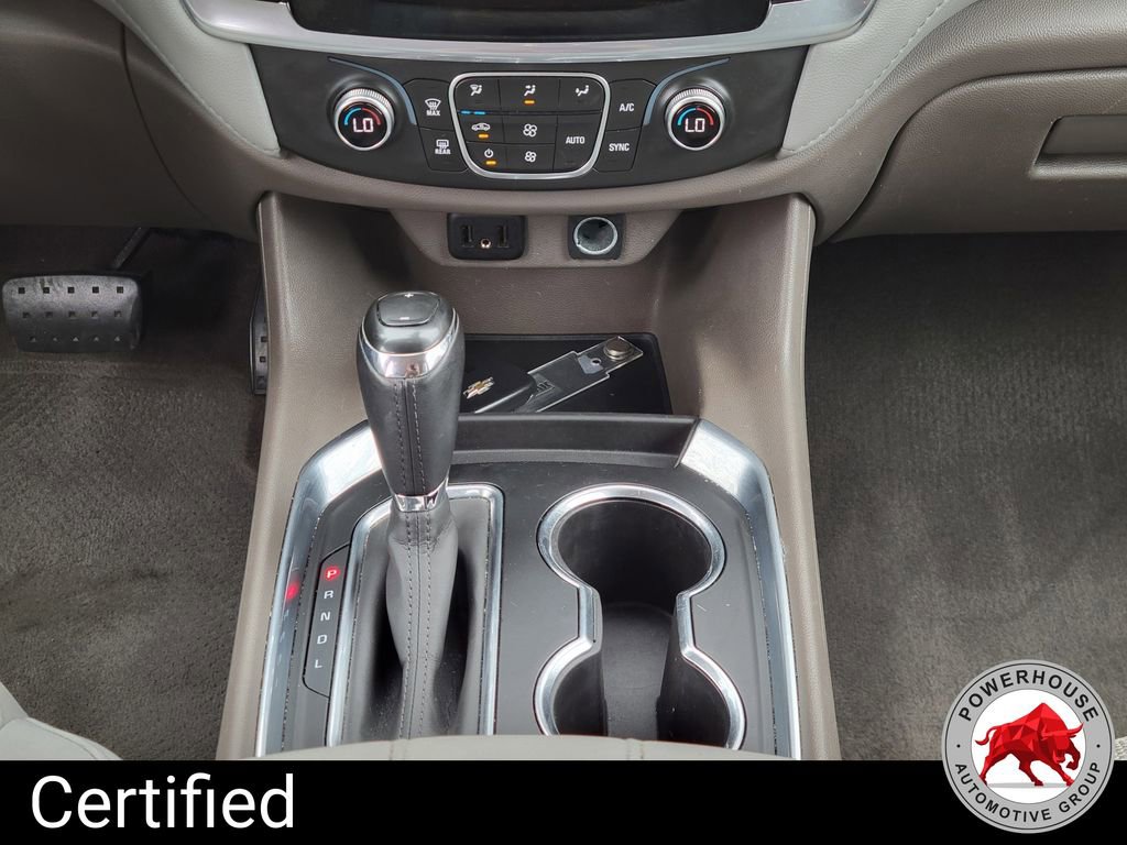 Used 2020 Chevrolet Traverse LT image 24