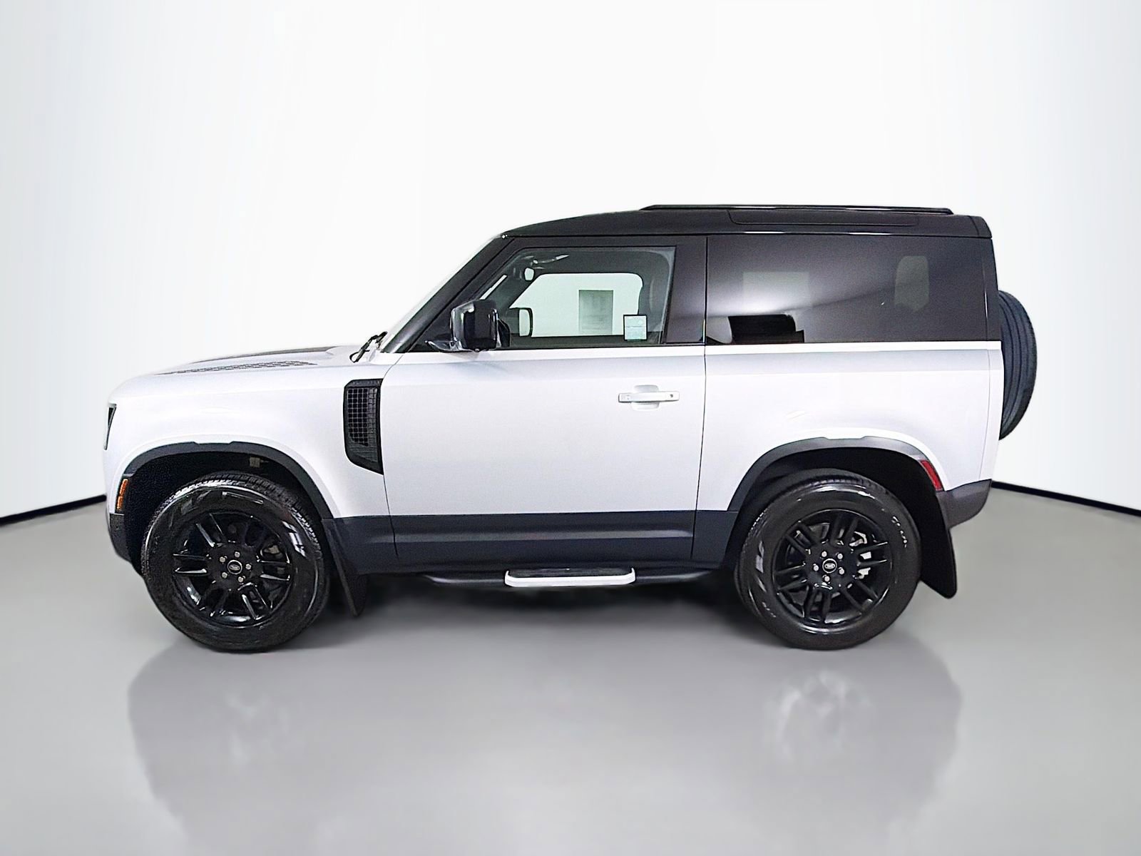 Certified 2023 Land Rover Defender 90 S AWD/4WD image 2
