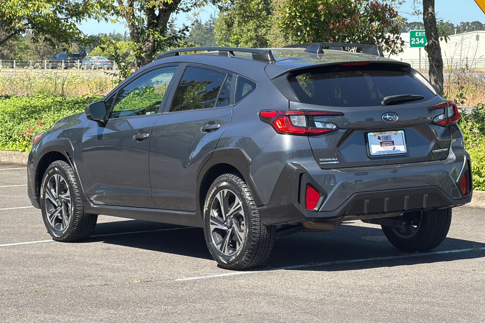 Used 2024 Subaru Crosstrek 2.0i Premium w/ Crosstrek Mirror Package AWD/4WD image 6