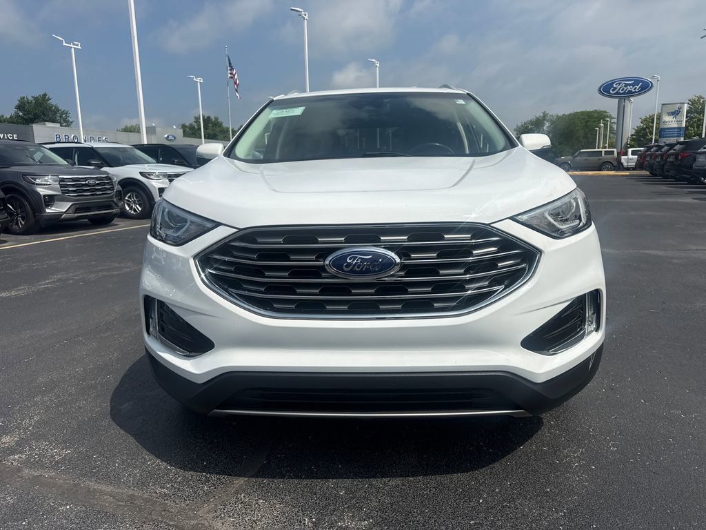 Used 2019 Ford Edge SEL w/ Equipment Group 201A AWD/4WD image 3