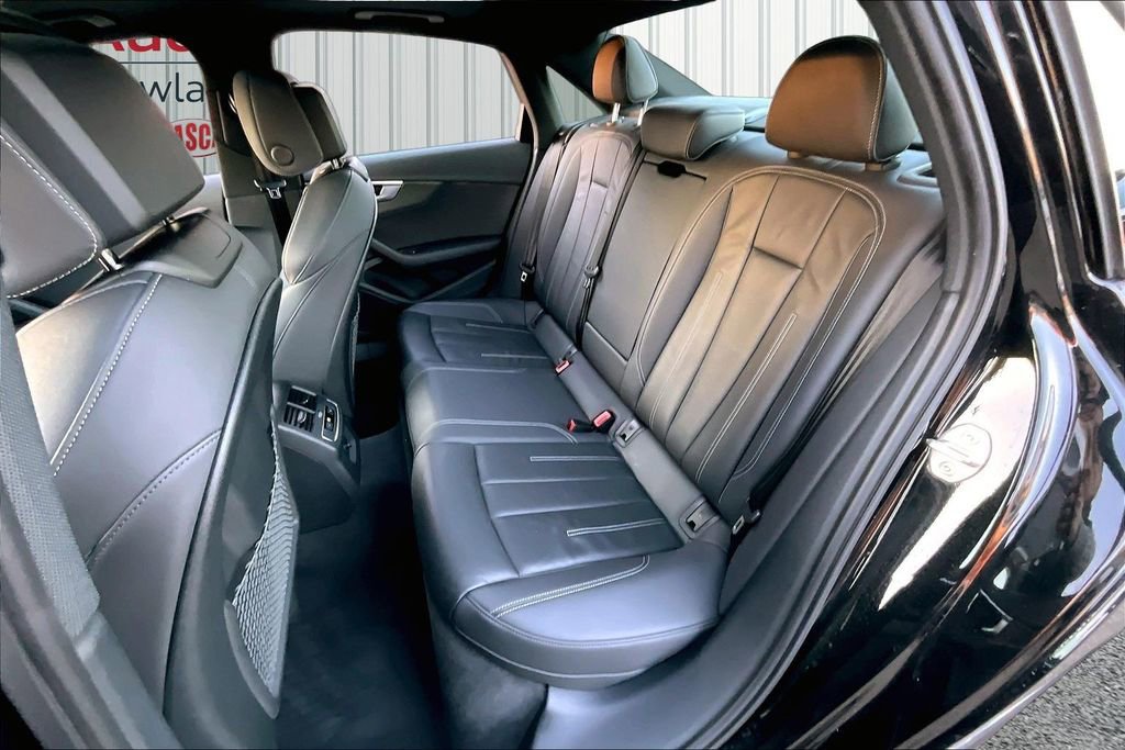 Used 2023 Audi A4 2.0T Premium w/ Convenience Package image 22