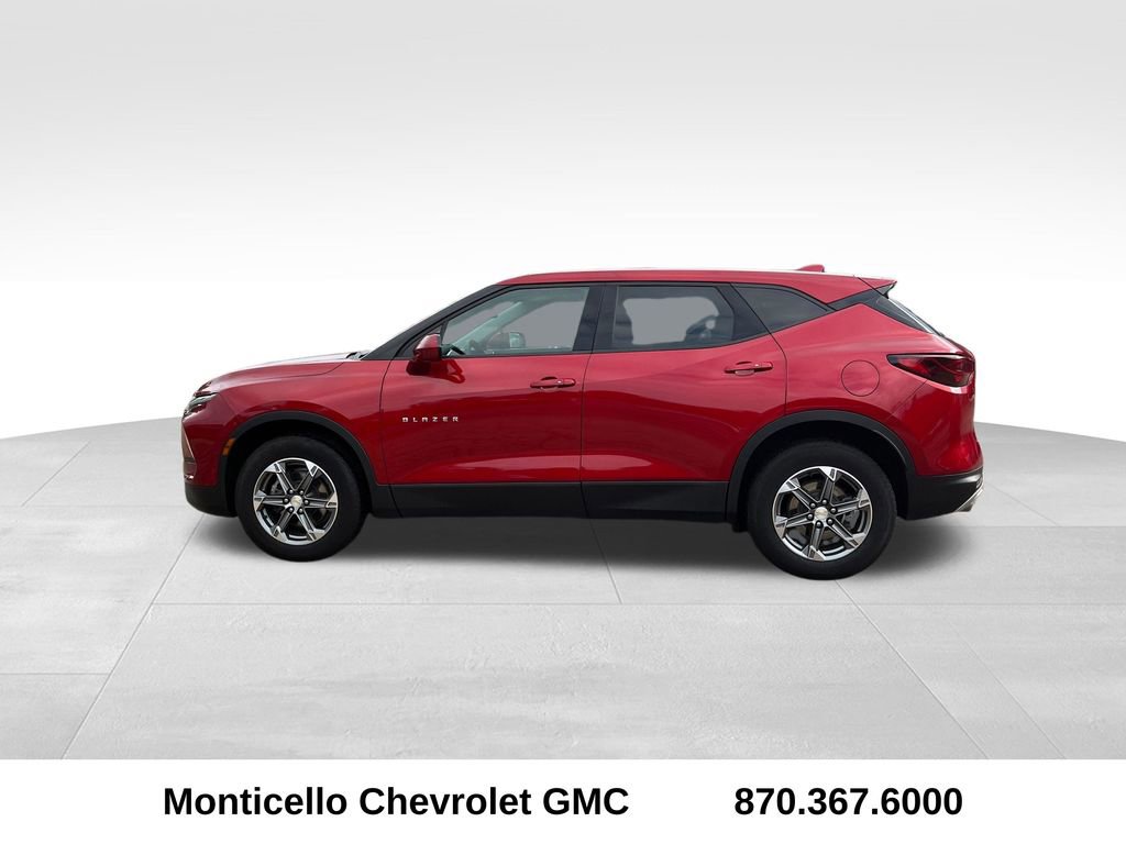 Used 2023 Chevrolet Blazer LT w/ Driver Confidence Package FWD image 7