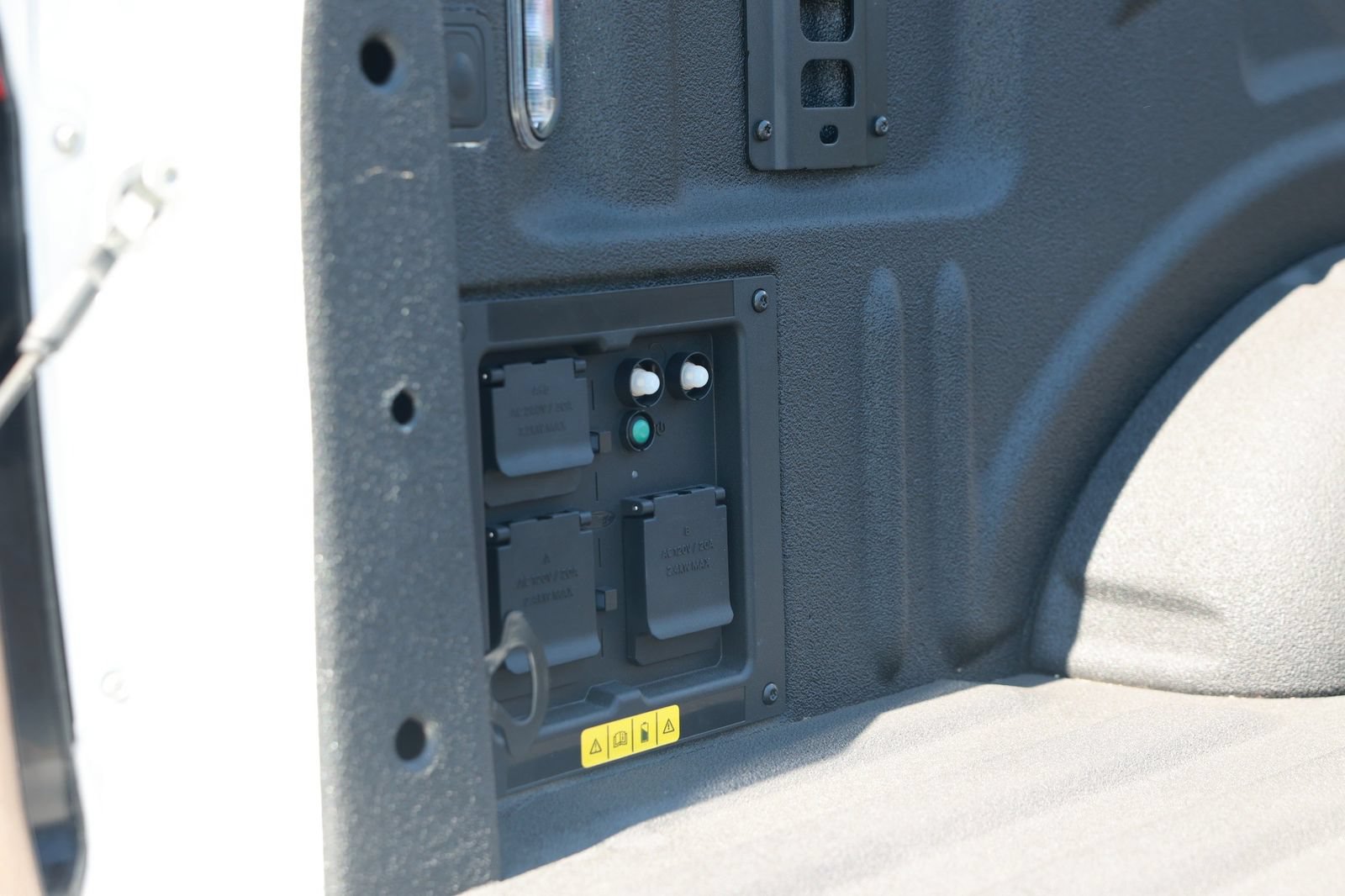 Used 2024 Ford F150 Lightning Flash AWD/4WD image 42