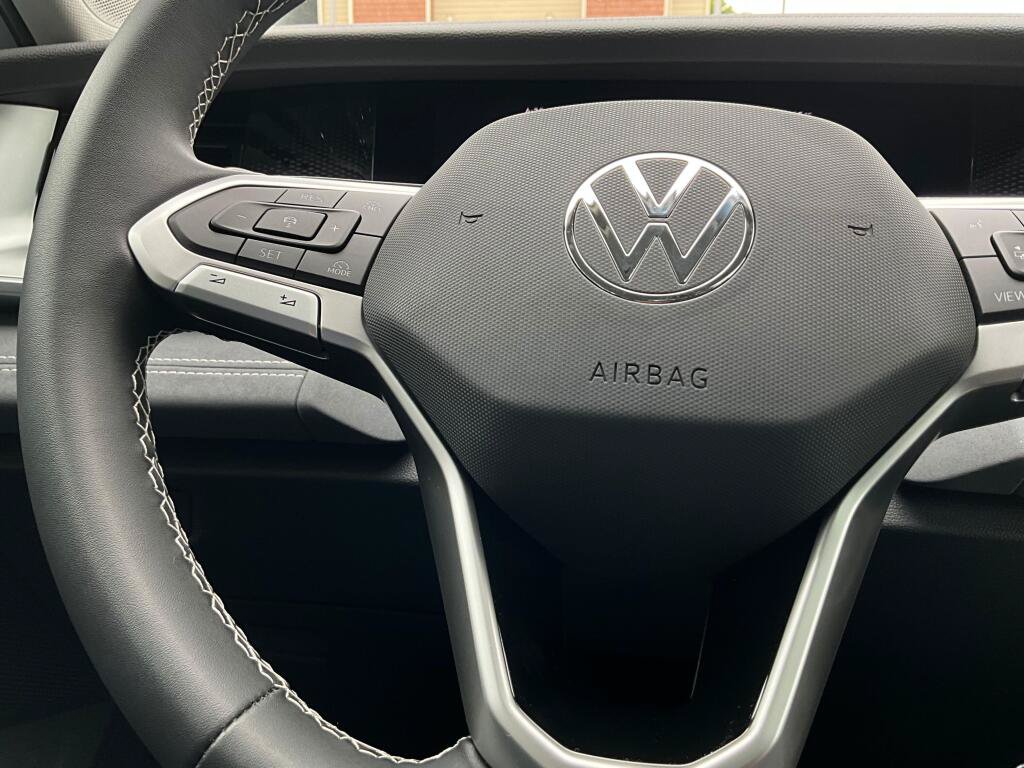 New 2026 Volkswagen Tiguan SE AWD/4WD image 23