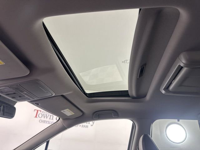 Used 2018 Honda Pilot Touring image 21