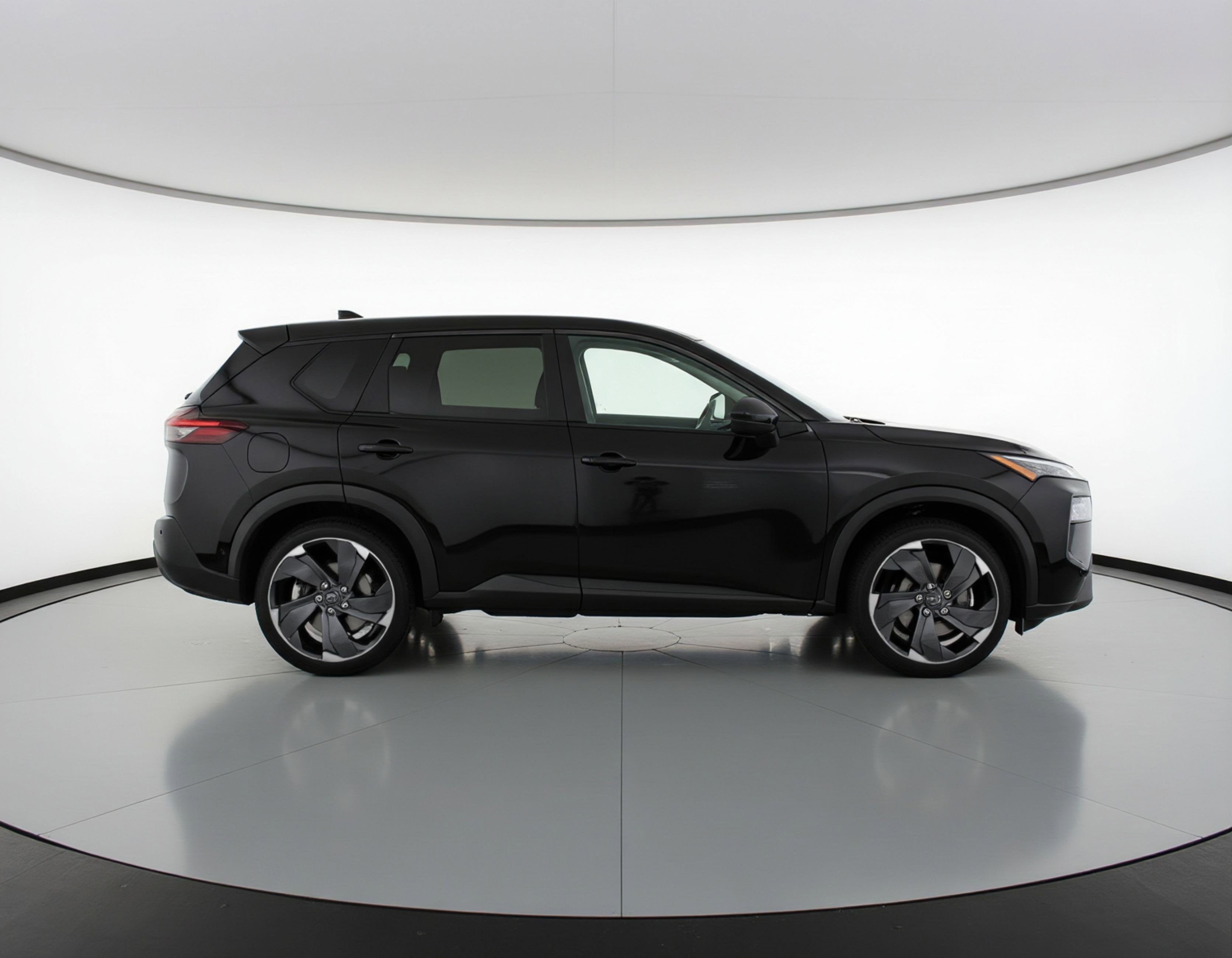 Used 2025 Nissan Rogue SV FWD image 11