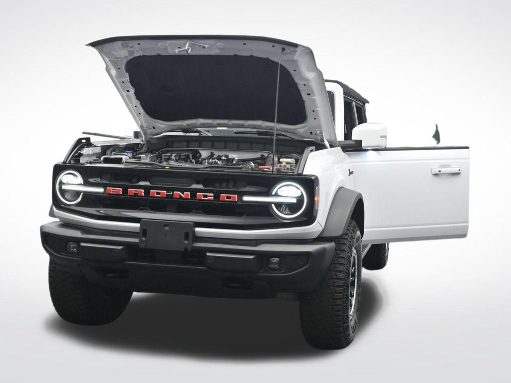 Used 2024 Ford Bronco Outer Banks w/ Sasquatch Package AWD/4WD image 43