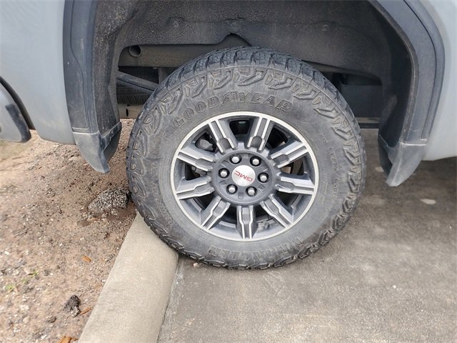 Used 2024 GMC Sierra 1500 AT4 w/ AT4 Premium Package image 7