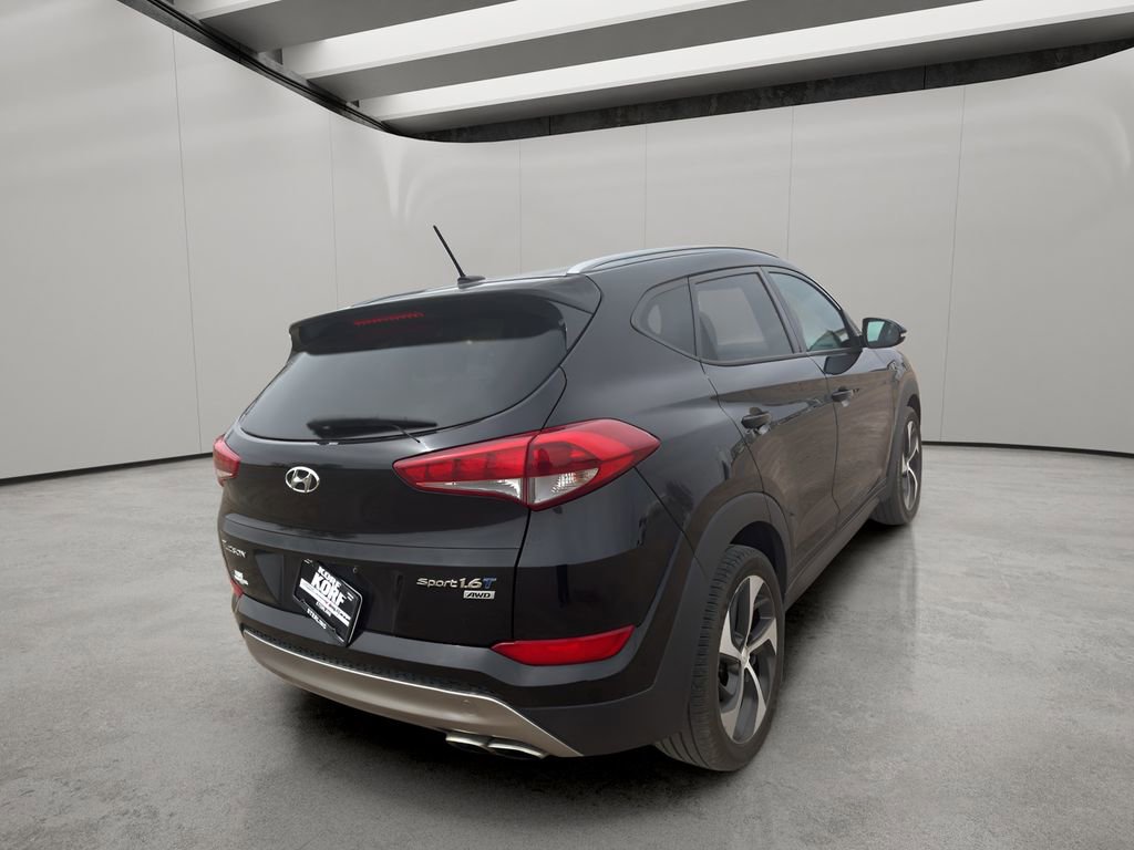 Used 2016 Hyundai Tucson Sport image 5