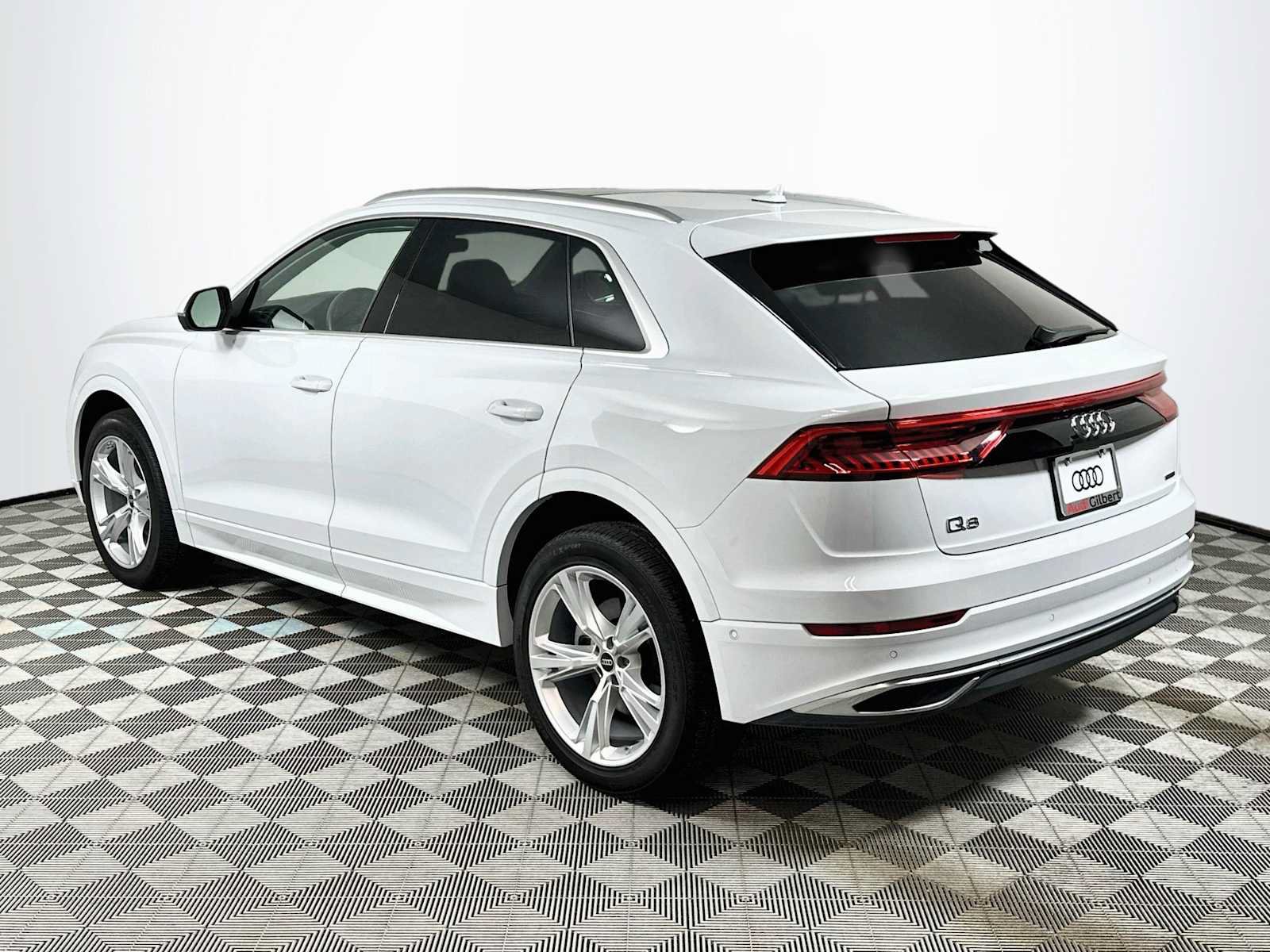 Certified 2023 Audi Q8 Premium w/ Convenience Package AWD/4WD image 5