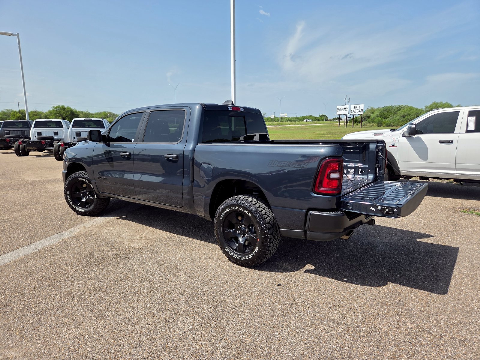 New 2026 RAM 1500 Warlock AWD/4WD image 25