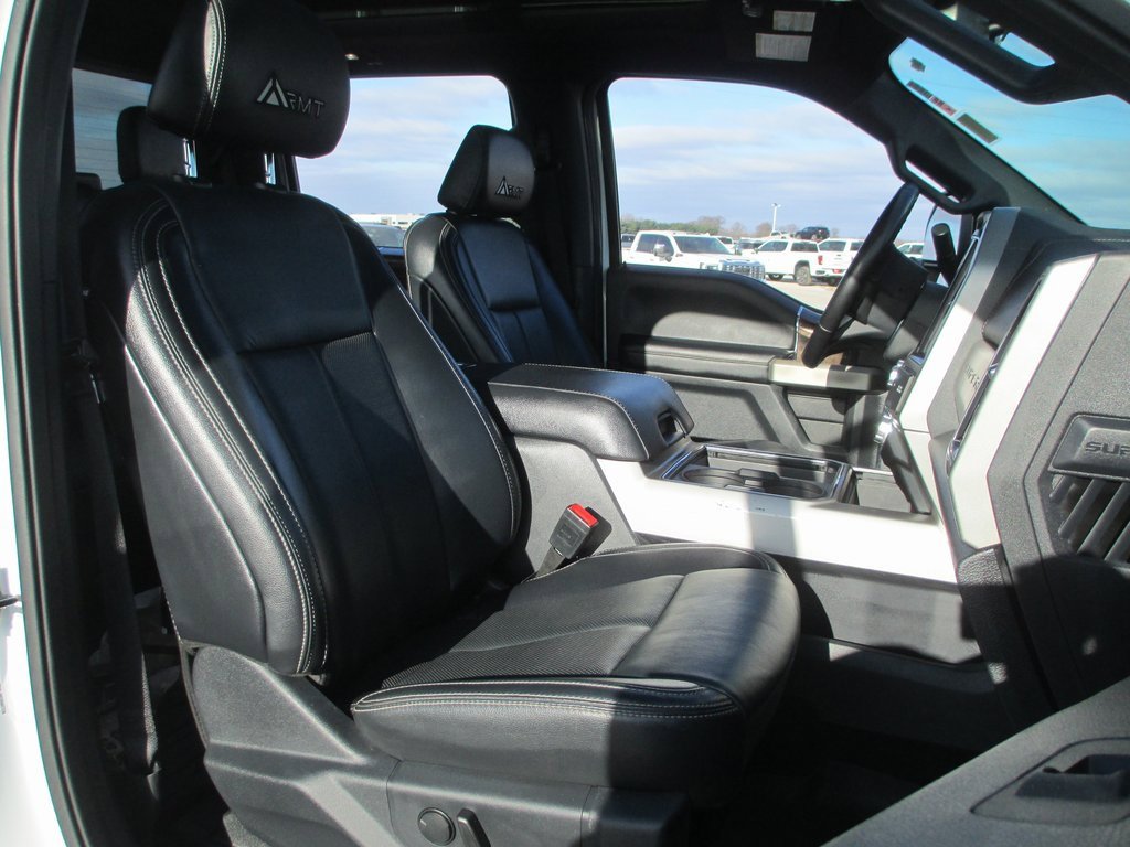 Used 2022 Ford F250 Lariat w/ Black Appearance Package image 19