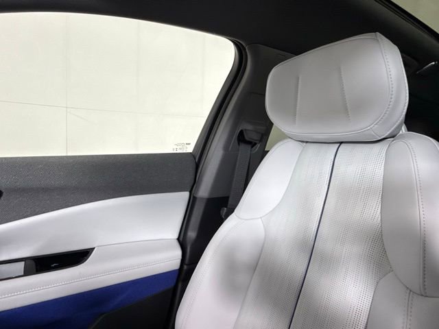 New 2026 Cadillac Optiq Sport 2 w/ LPO, Floor Liner Package AWD/4WD image 19