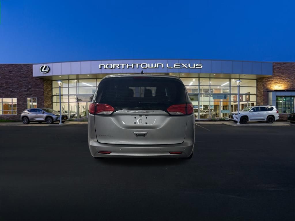 Used 2019 Chrysler Pacifica L image 21
