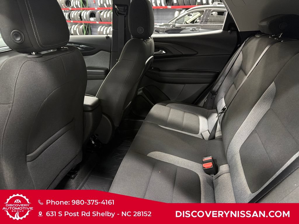 Used 2024 Chevrolet TrailBlazer LT w/ Driver Confidence Package FWD image 31