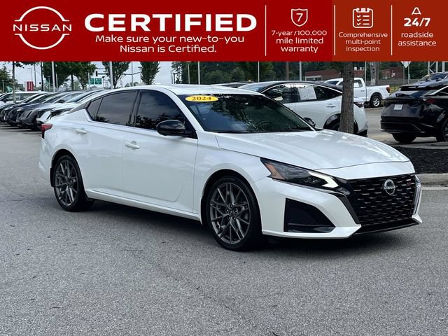 Certified 2024 Nissan Altima 2.0 SR FWD image 1