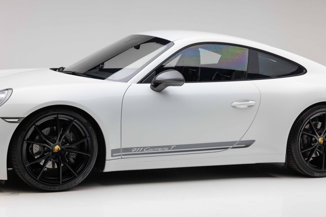 Used 2018 Porsche 911 Carrera T RWD image 37