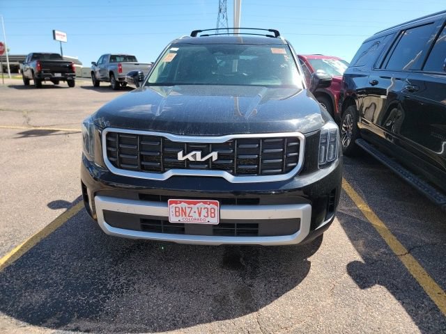 Used 2025 Kia Telluride S AWD/4WD image 2
