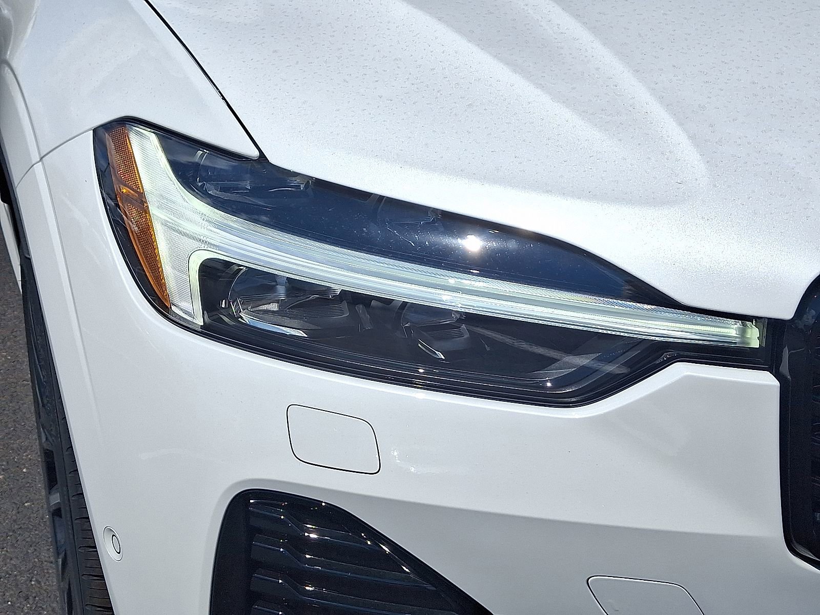 New 2026 Volvo XC60 B5 Ultra w/ Climate Package image 9