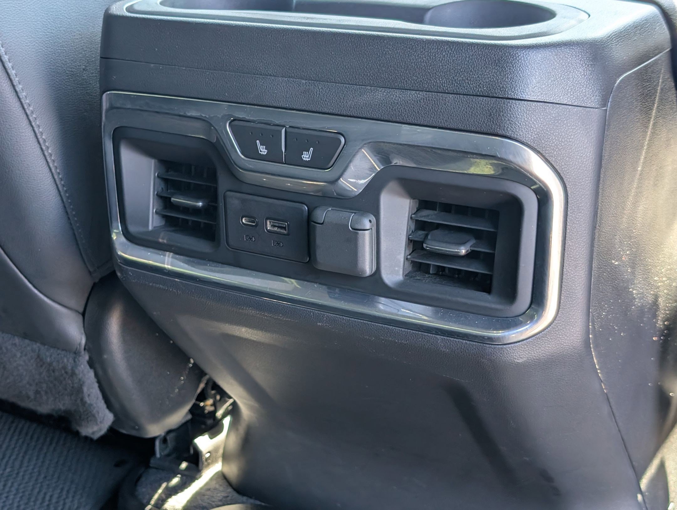 Used 2021 GMC Sierra 1500 AT4 w/ Technology Package image 26