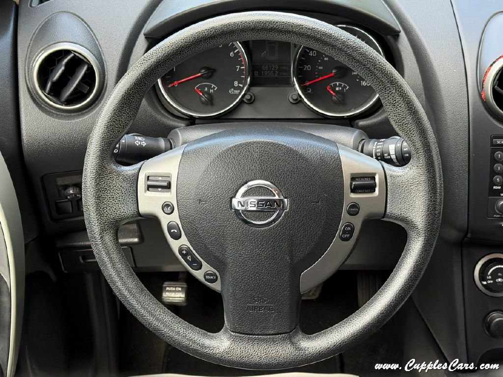 Used 2011 Nissan Rogue SV image 19