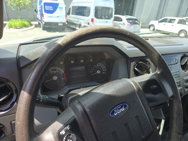 Used 2017 Ford F750 2WD Regular Cab Super Duty image 12