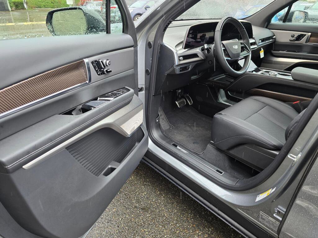 New 2026 Cadillac Vistiq Sport image 28