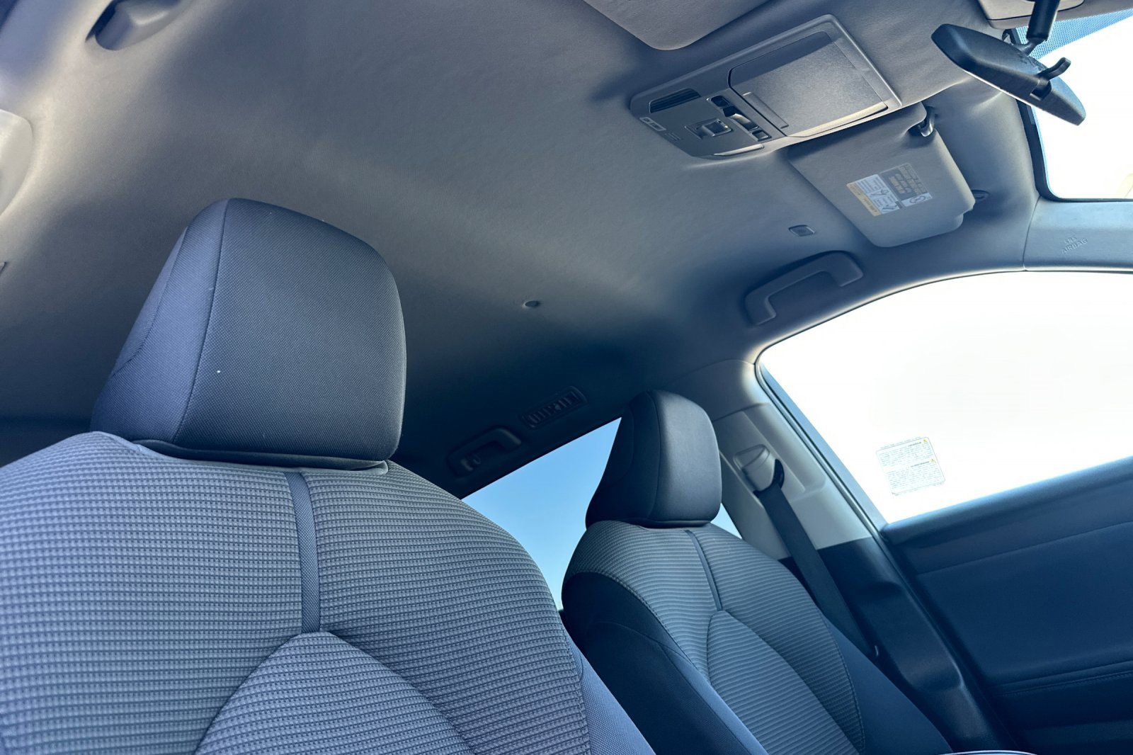 Used 2023 Toyota Highlander LE image 18