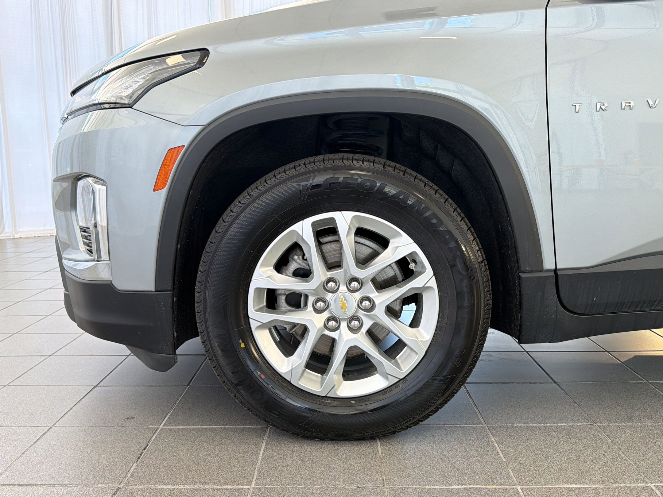 Used 2023 Chevrolet Traverse LS w/ Safety Package FWD image 12