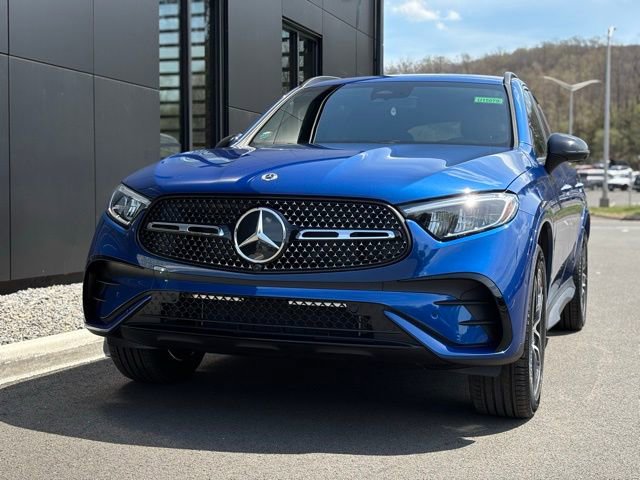 Used 2026 Mercedes-Benz GLC 300 4MATIC image 3