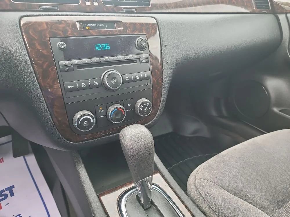 Used 2016 Chevrolet Impala Limited LS FWD image 19