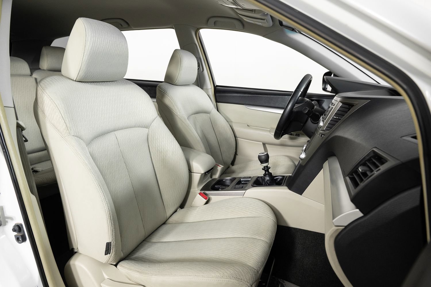 Used 2012 Subaru Outback 2.5i Premium w/ All-Weather Pkg image 28