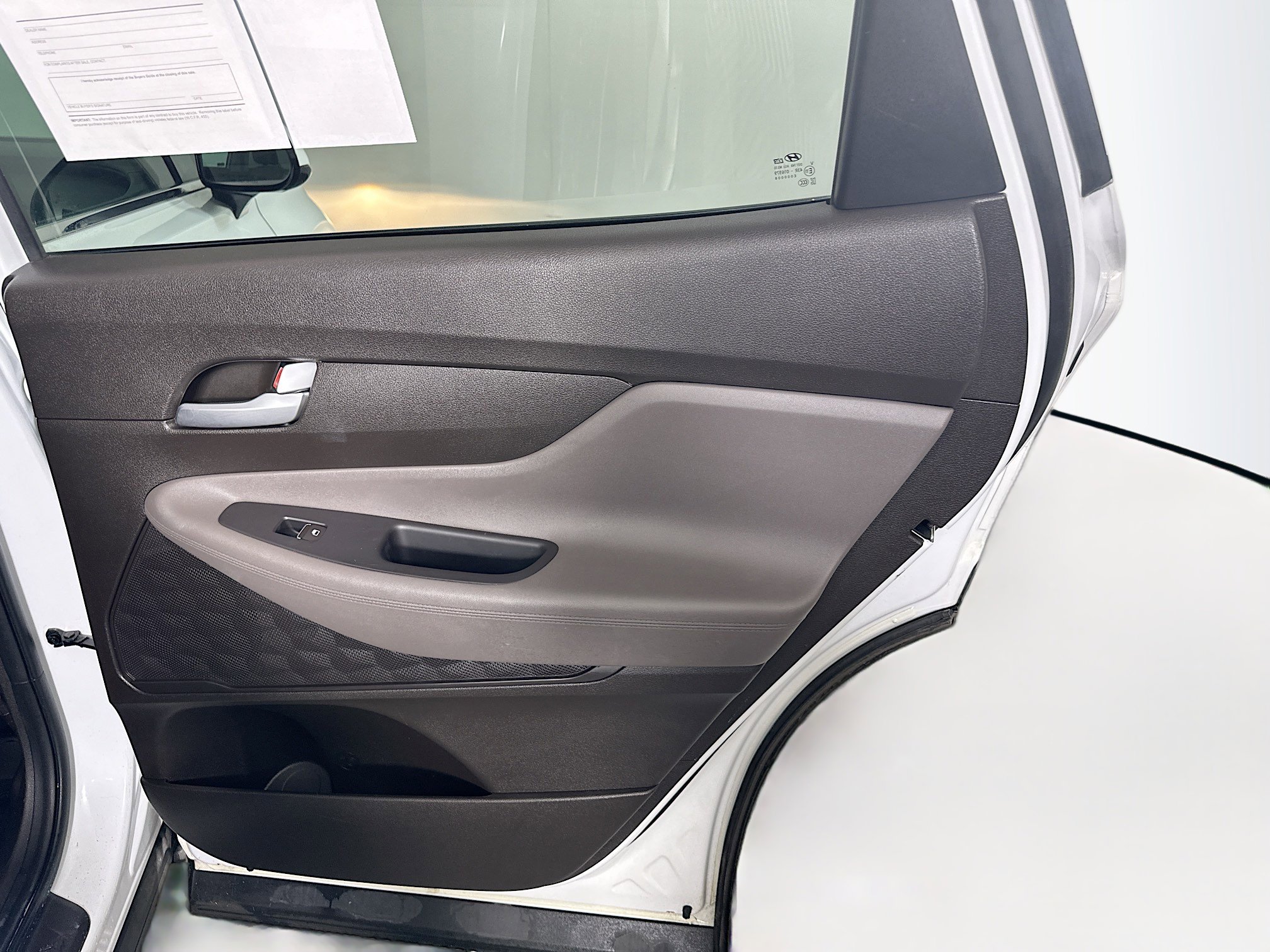 Used 2019 Hyundai Santa Fe SEL image 28